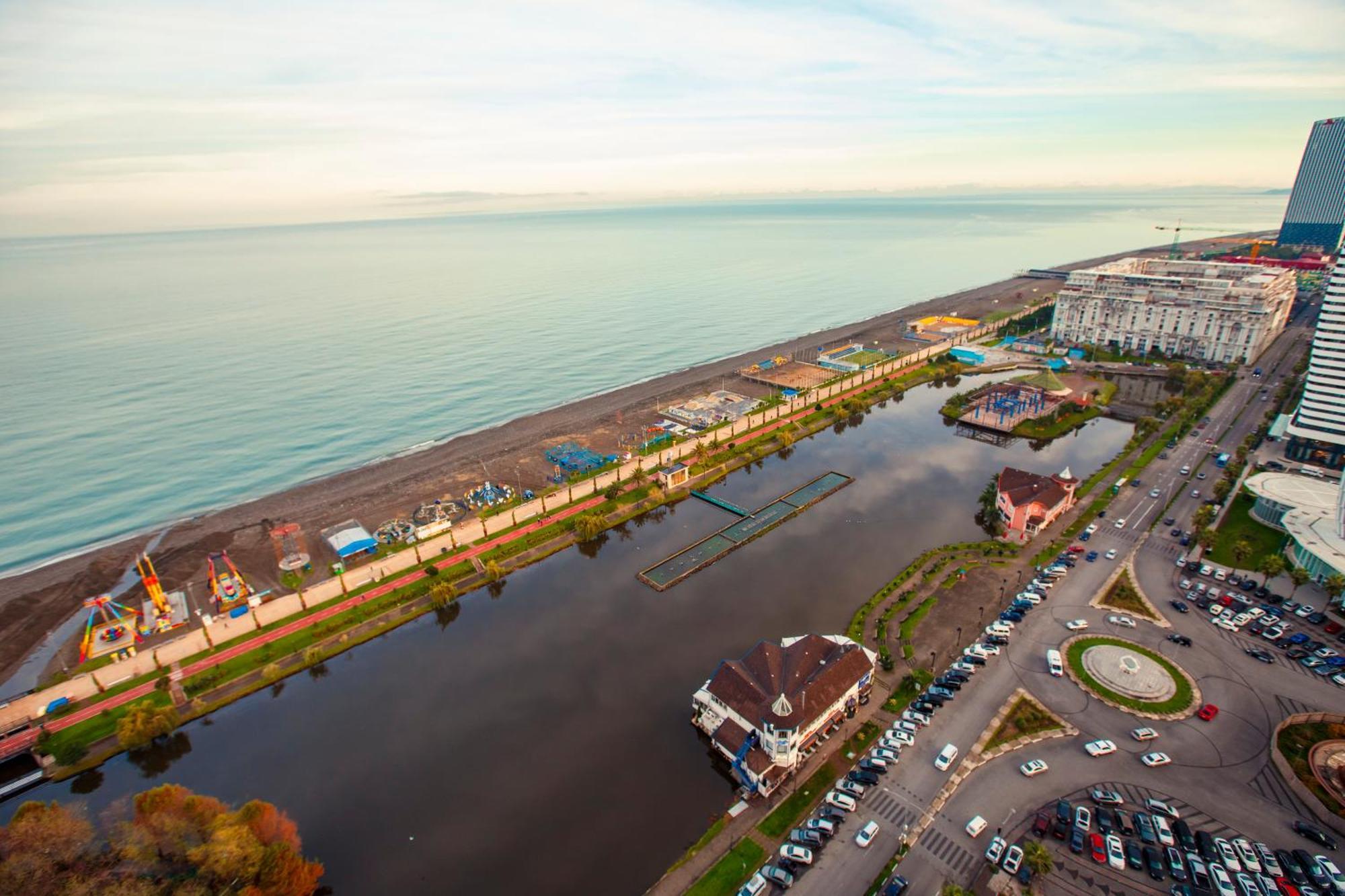 Panorama Orbi Beach Resort Center Suite Батуми Экстерьер фото