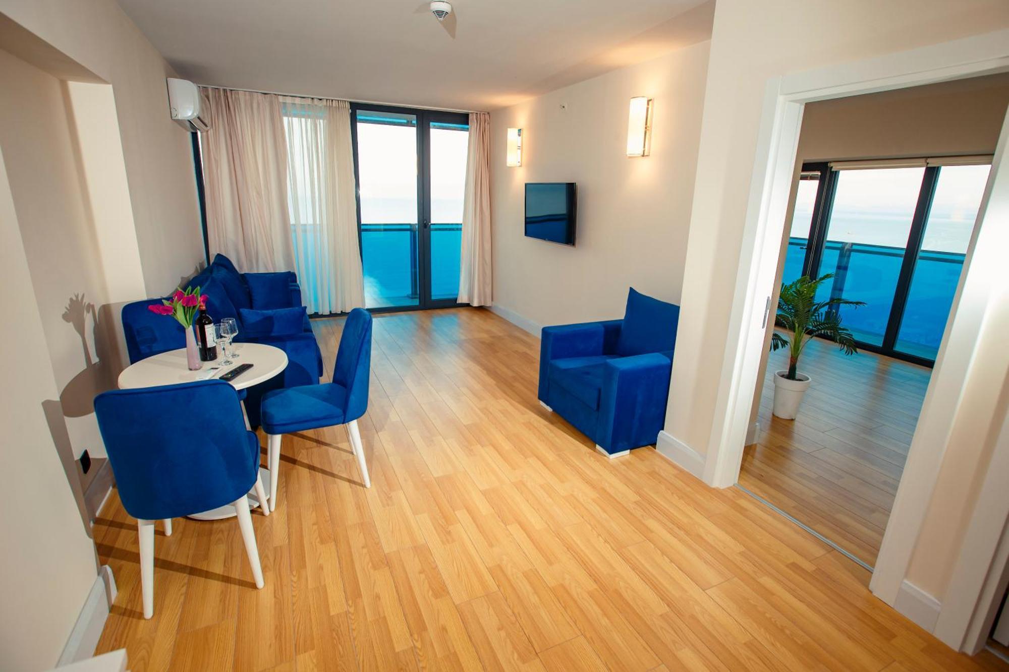 Panorama Orbi Beach Resort Center Suite Батуми Экстерьер фото