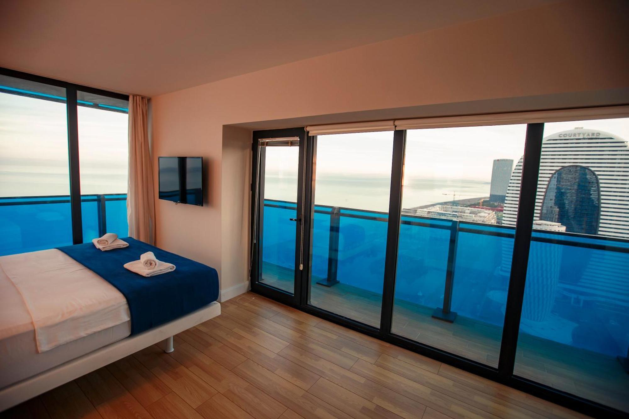 Panorama Orbi Beach Resort Center Suite Батуми Экстерьер фото